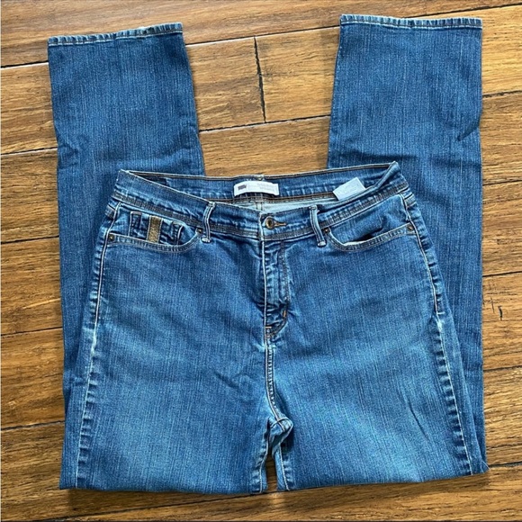 Levi's Denim - Levi's (14) Perfectly Slimming 512 Straight Leg Denim